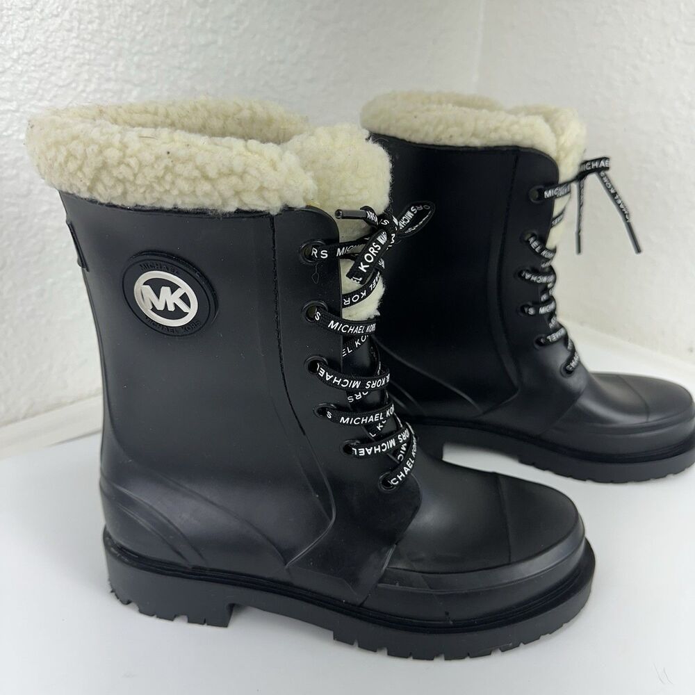 Michael Kors Montaigne PVC Rain Boot Black 9-EUC Winter Outdoor Cozy